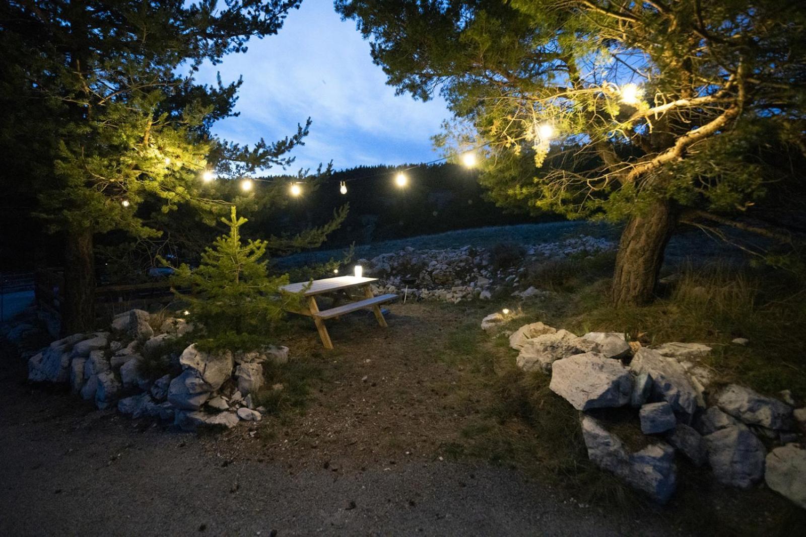 Bel Appartement Type Chalet Avec Balneo Et Jardin Greolieres Kültér fotó